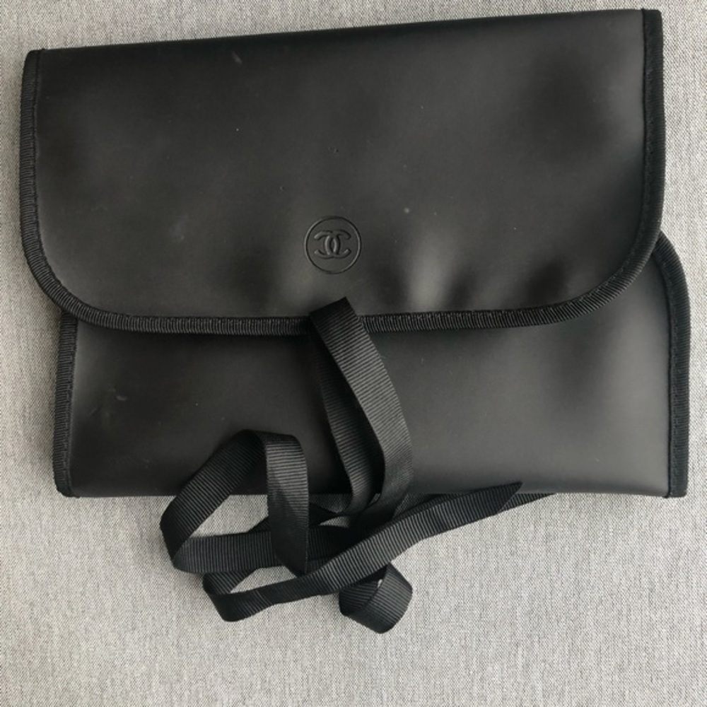 CHANEL Elegant Black Toiletry Bag